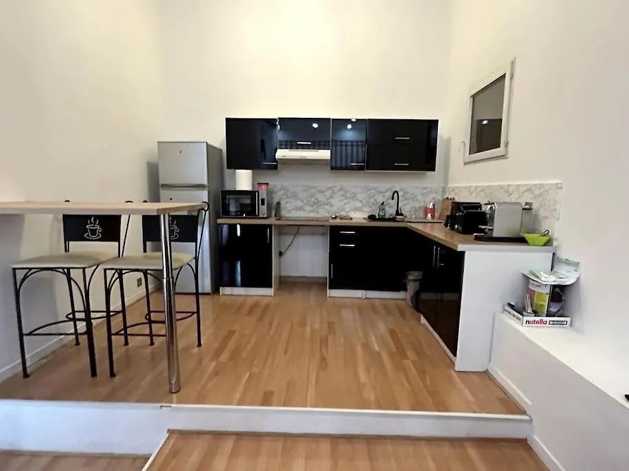 Charmant Studio Avec Mezzanine Nice France